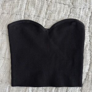 Aritzia Babaton Sculpt knit top